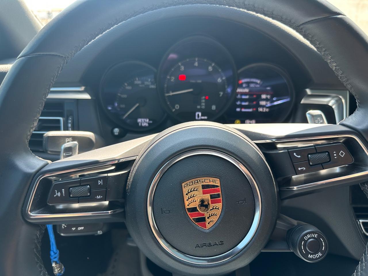 Porsche Macan 12/2022 8.000 km