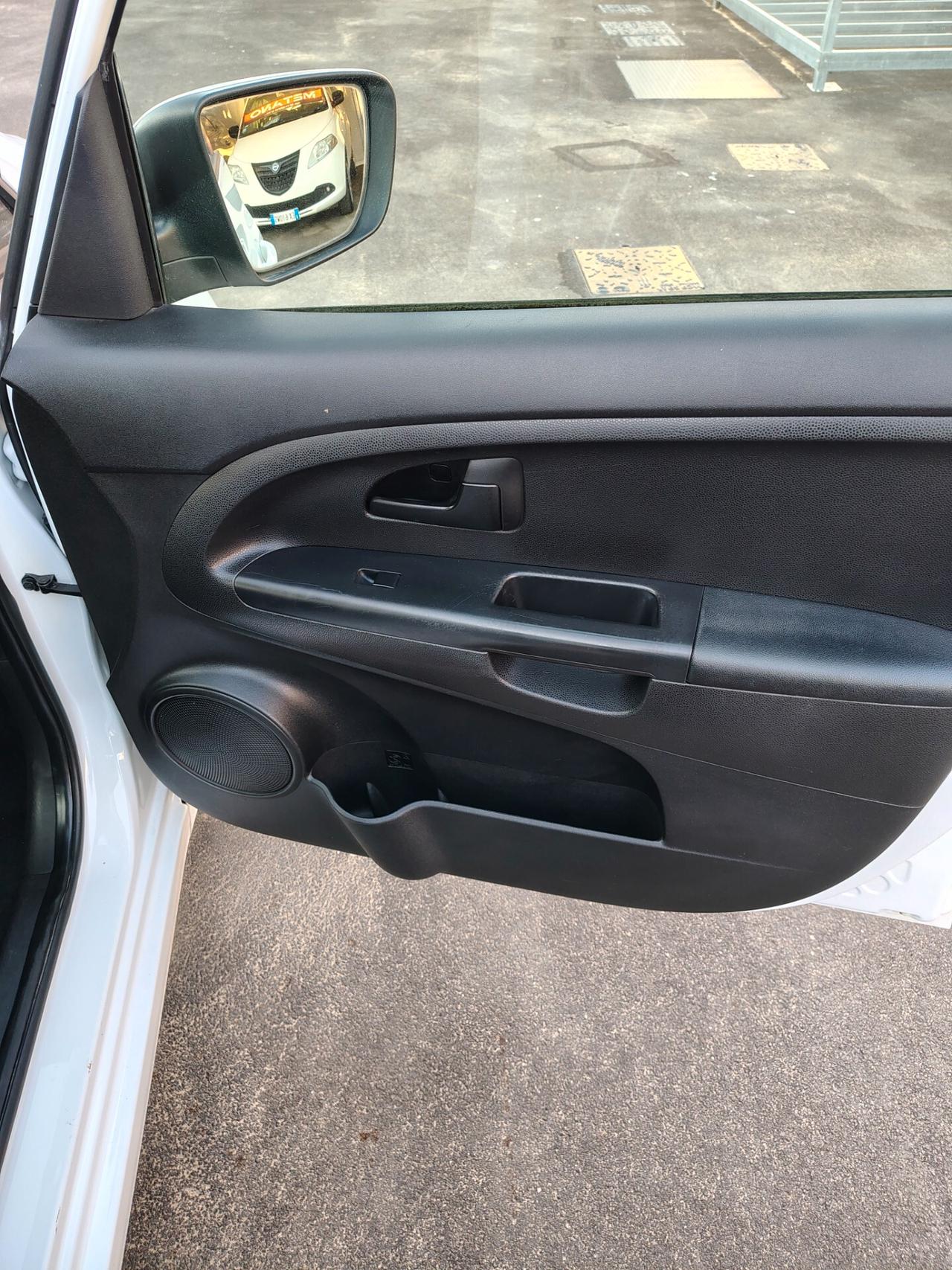 Kia Venga 1.4 CRDi 90CV WGT EX