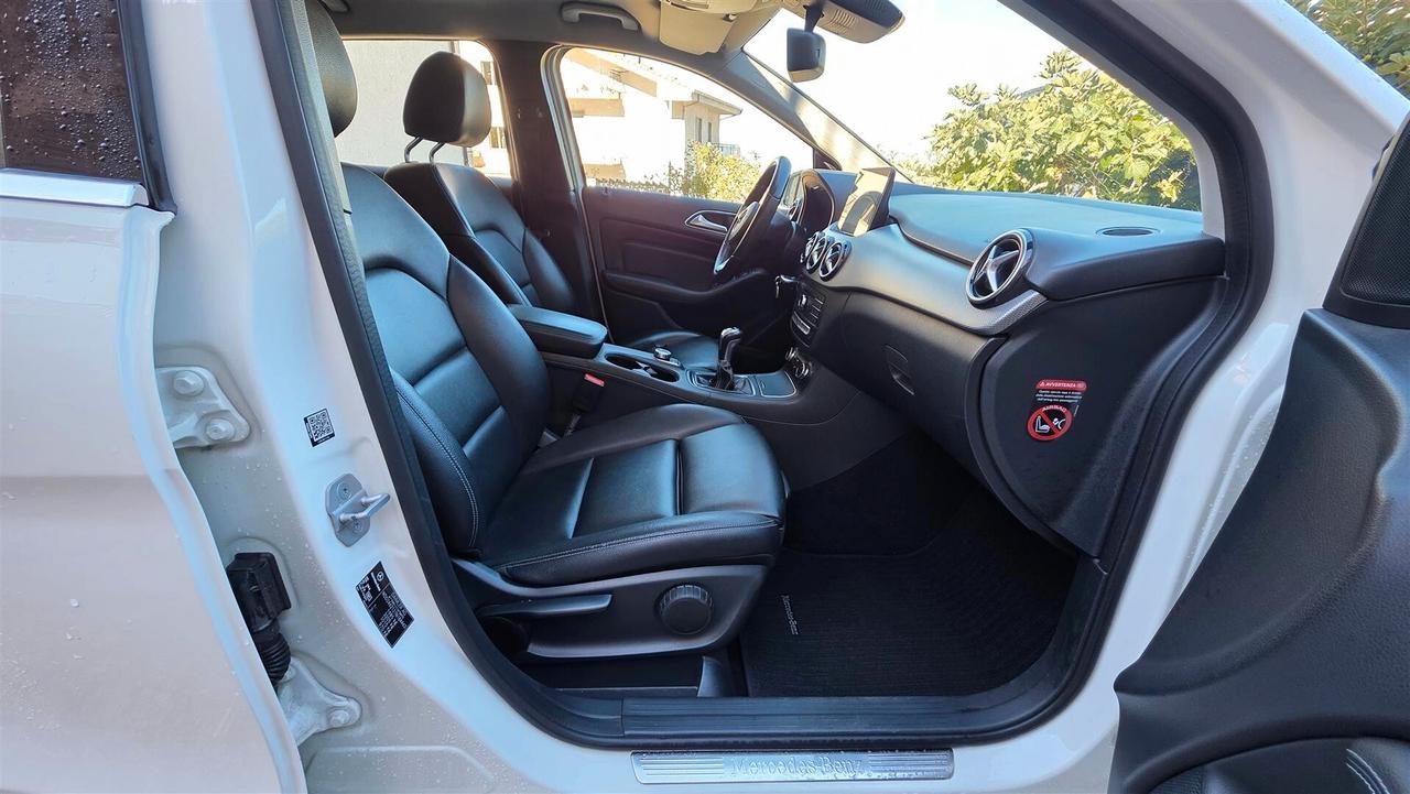 Mercedes-benz B 180 d Premium