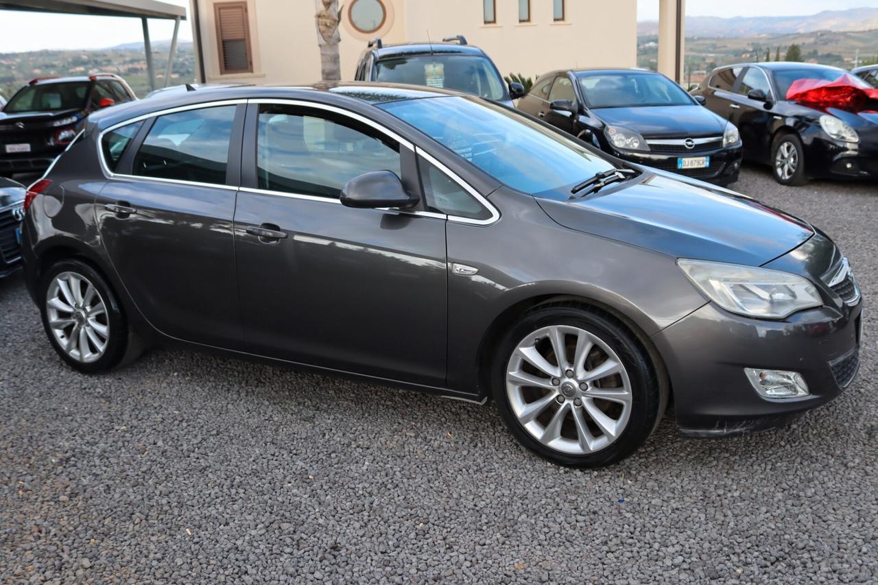 Opel Astra 1.7 CDTI 110CV 5 porte Cosmo