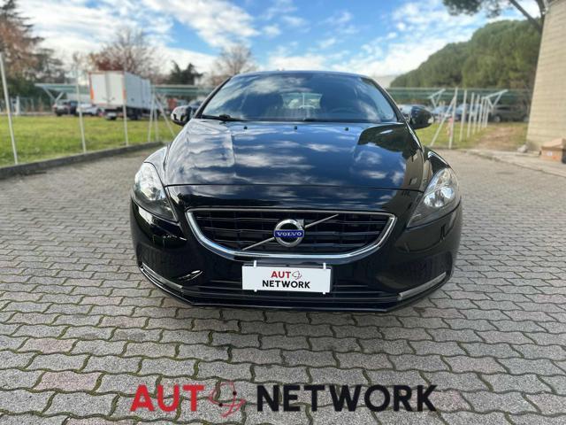 VOLVO V40 D2 1.6 Momentum