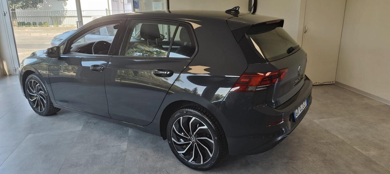 Volkswagen Golf 1.0 eTSI EVO DSG Life