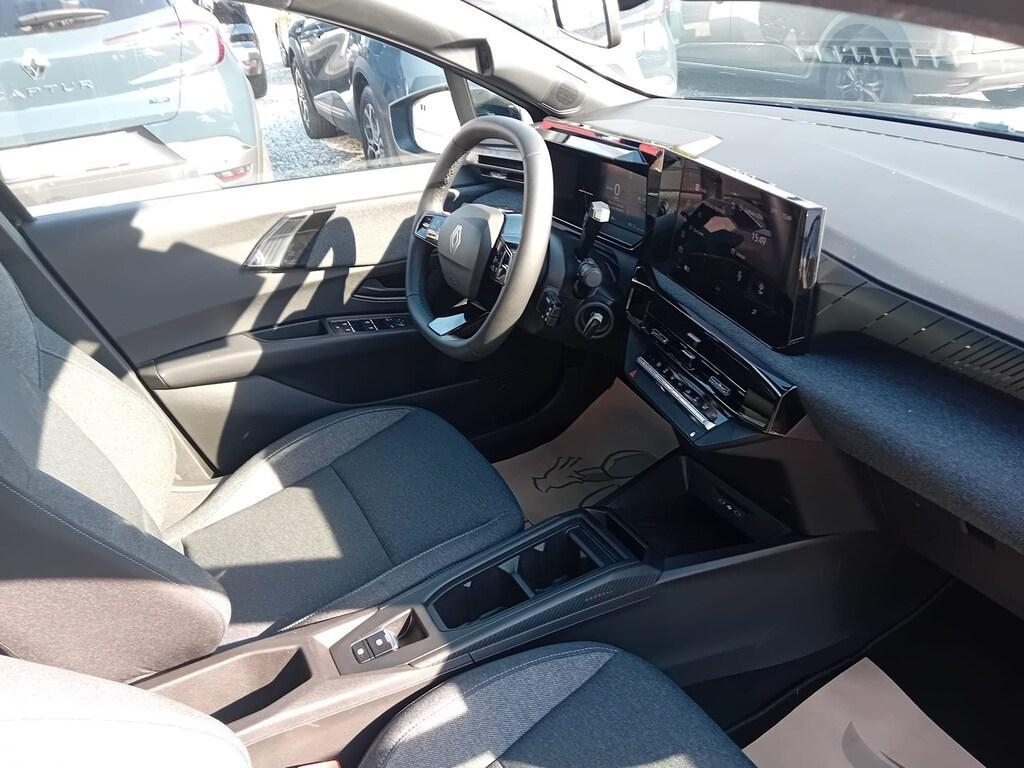 Renault Clio 1.8 full hybrid E-Tech Evolution Auto
