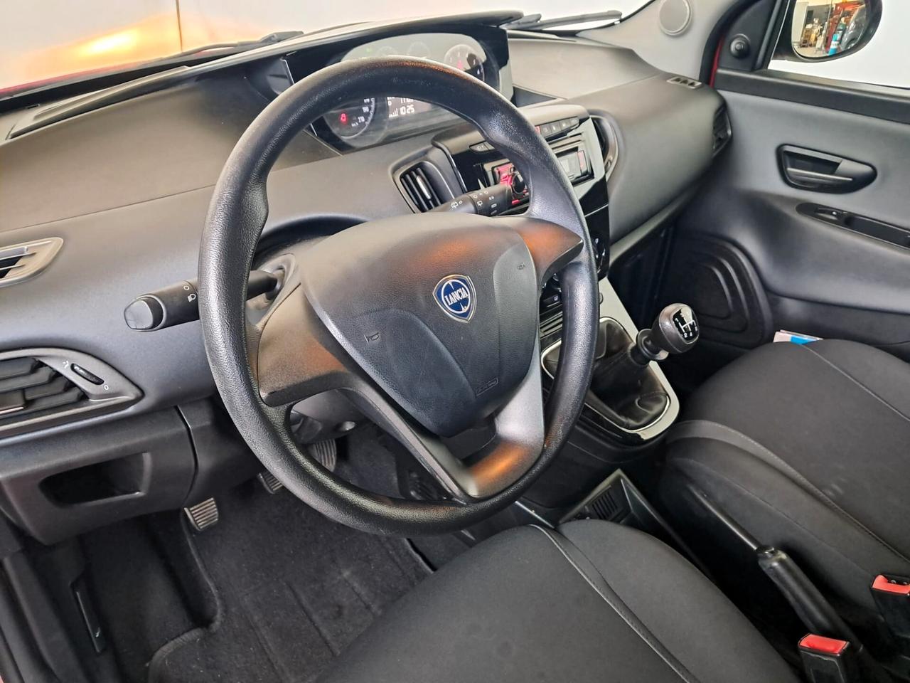 Lancia Ypsilon 1.2 69 CV 5 porte GPL Ecochic Silver