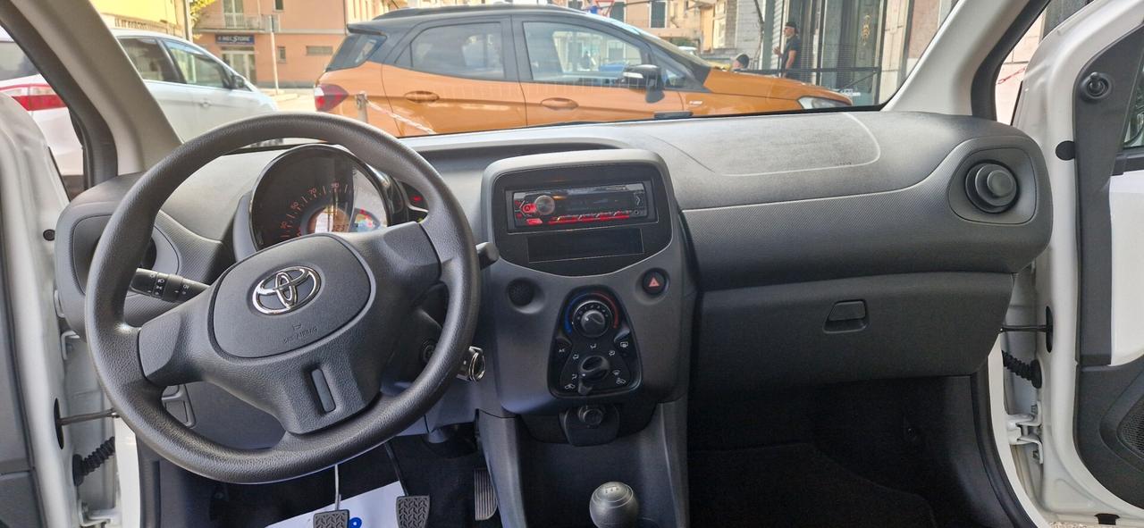 Toyota Aygo X Connect 1.0 VVT-i 72CV 5 p, TAGLINDATA