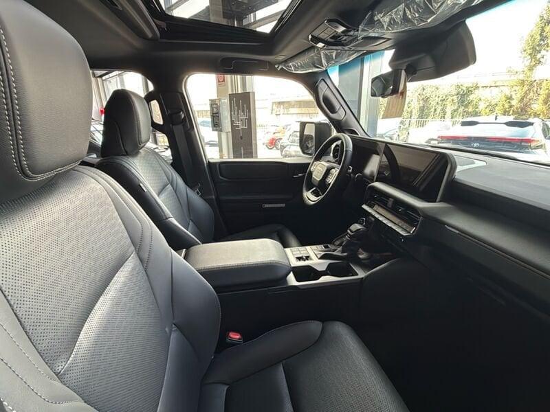 Toyota Land Cruiser 2.8L Diesel 48V MHEV Lounge A/T