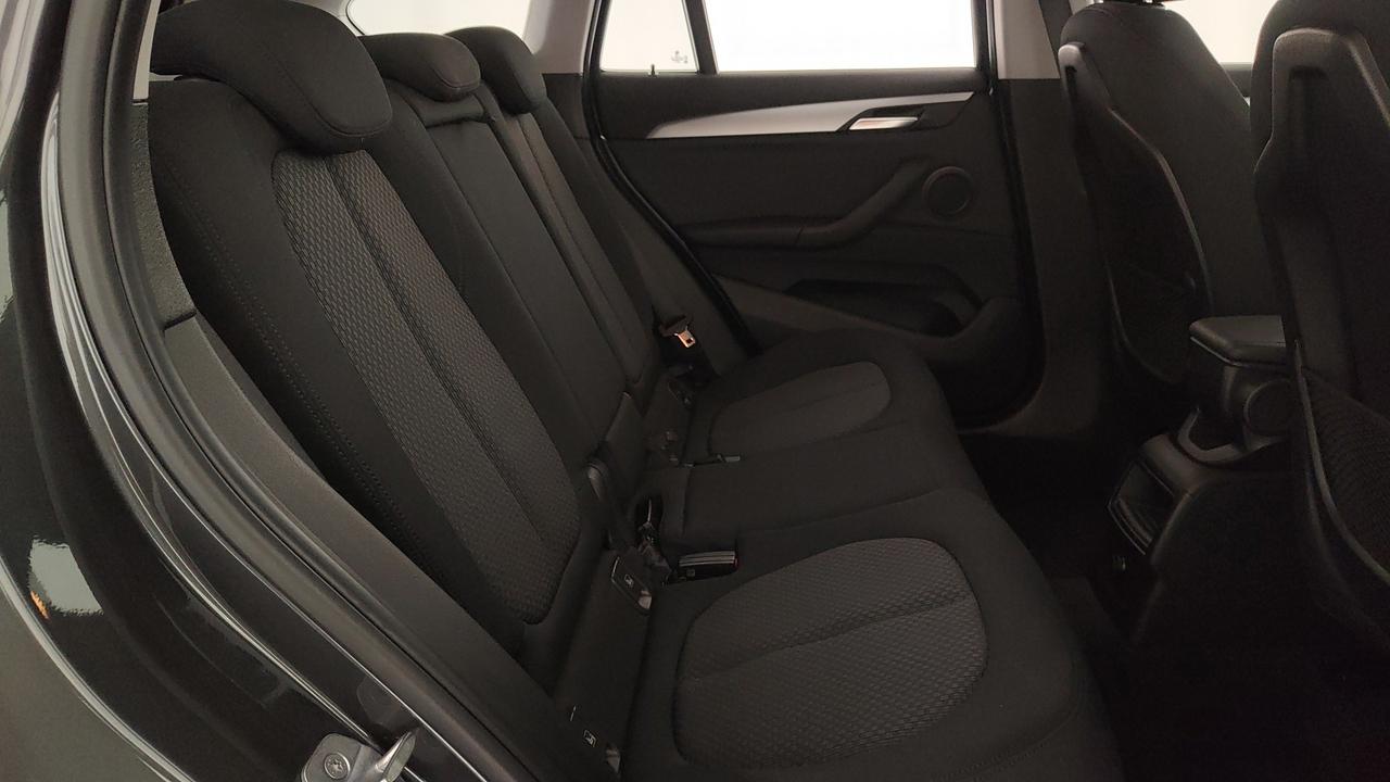 BMW X1 F48 - X1 sdrive18i 140cv