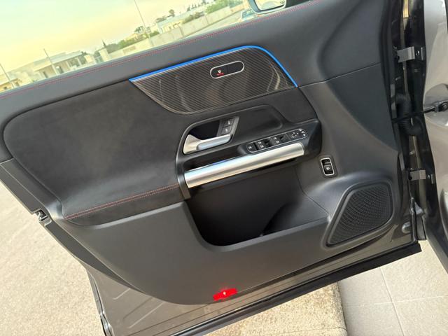 MERCEDES-BENZ GLA 200 d Automatic Premium Amg PACK NIGHT