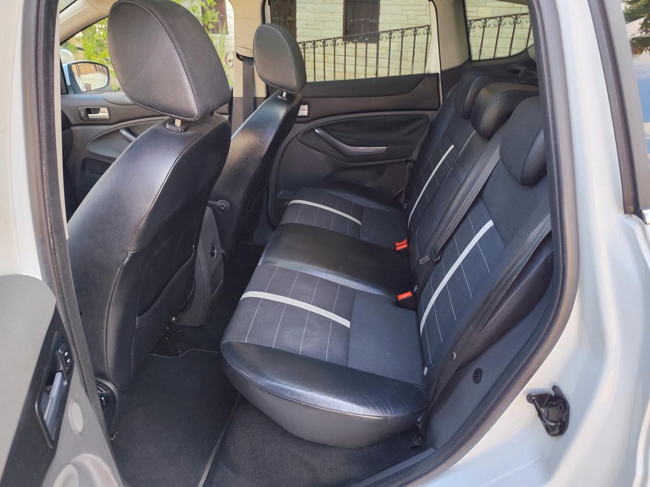 Ford Kuga 2.0 TDCi 163 CV 4WD Titanium DPF
