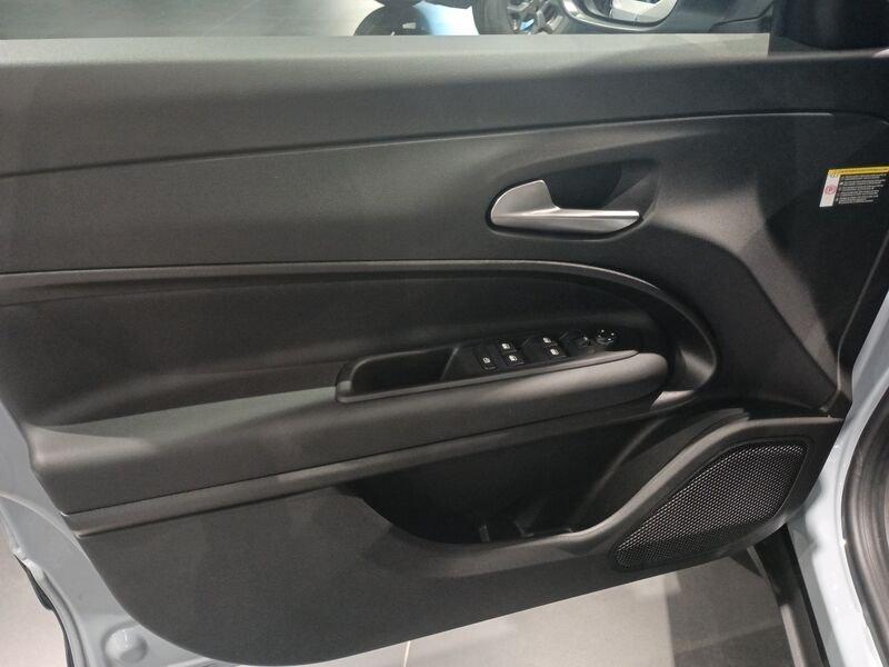 Jeep Avenger e-Hybrid 1.2 MHEV e-Hybrid Turbo Black Edition