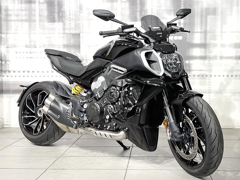 Ducati Diavel V4