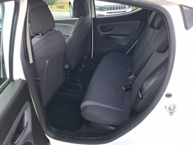 Lancia Ypsilon Ypsilon 1.2 69 CV 5 porte Silver