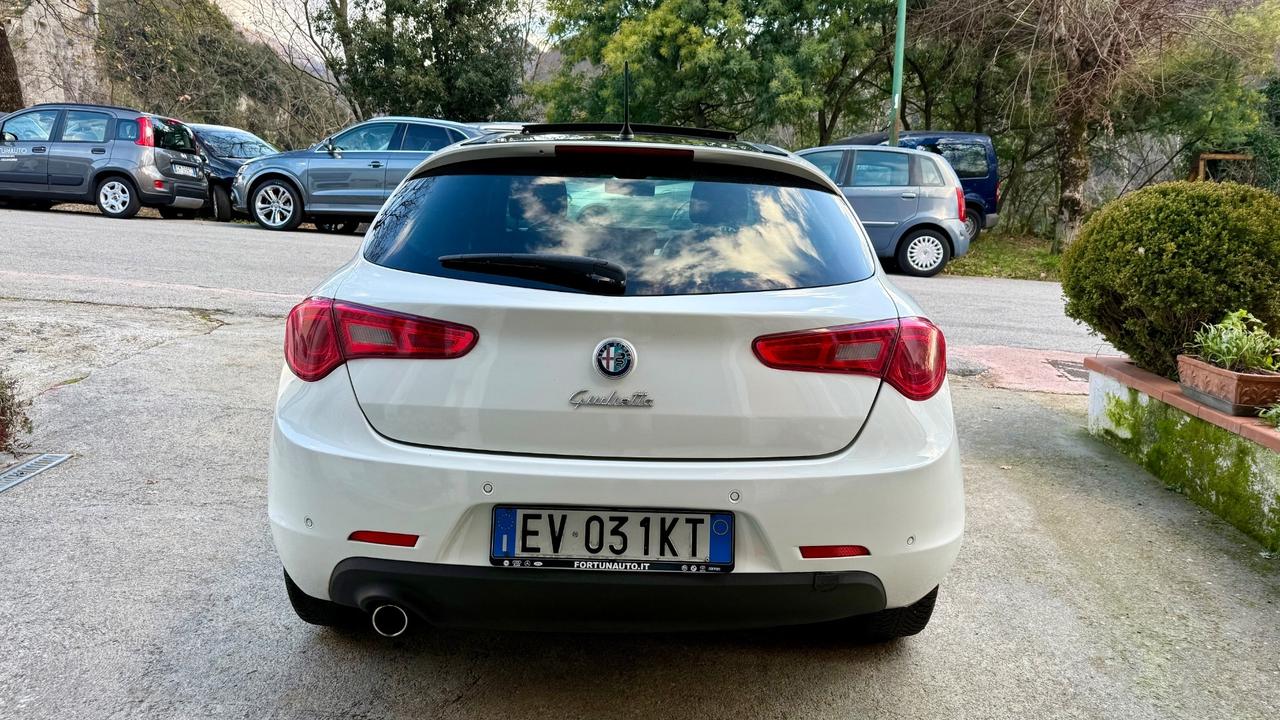 Alfa Romeo Giulietta 1.6 JTDm-2 105 CV Distinctive