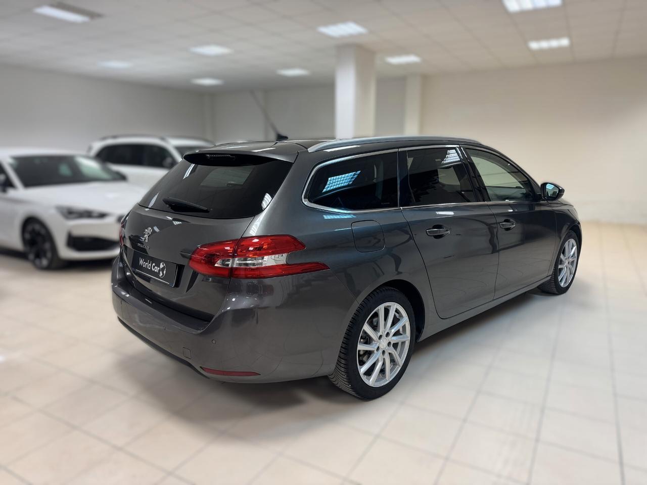 Peugeot 308 BlueHDi 130 S&S SW Allure