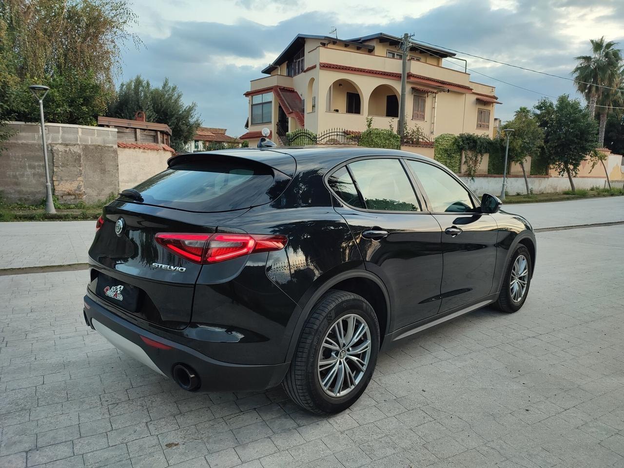 Alfa Romeo Stelvio SUPER TELECAMERA NAVIGATORE 2.2 TURBO DIESEL 160 CV AT8