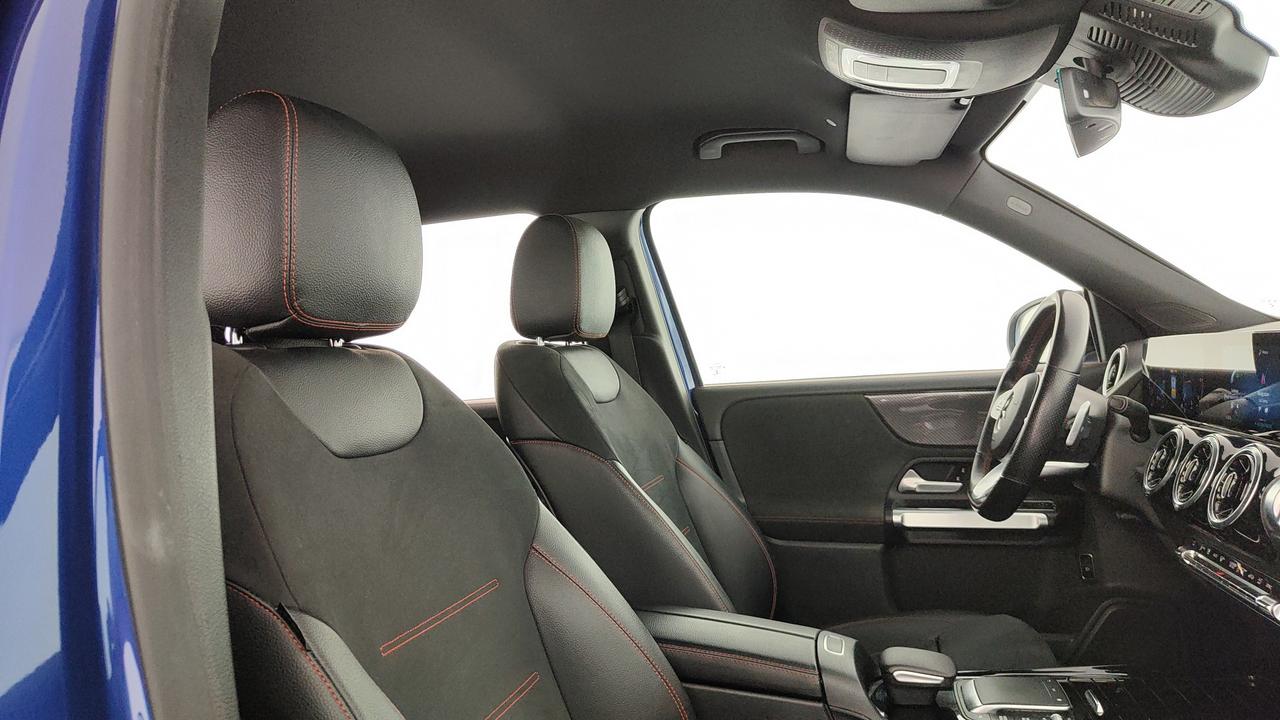 Mercedes-Benz GLB 200 d Premium auto