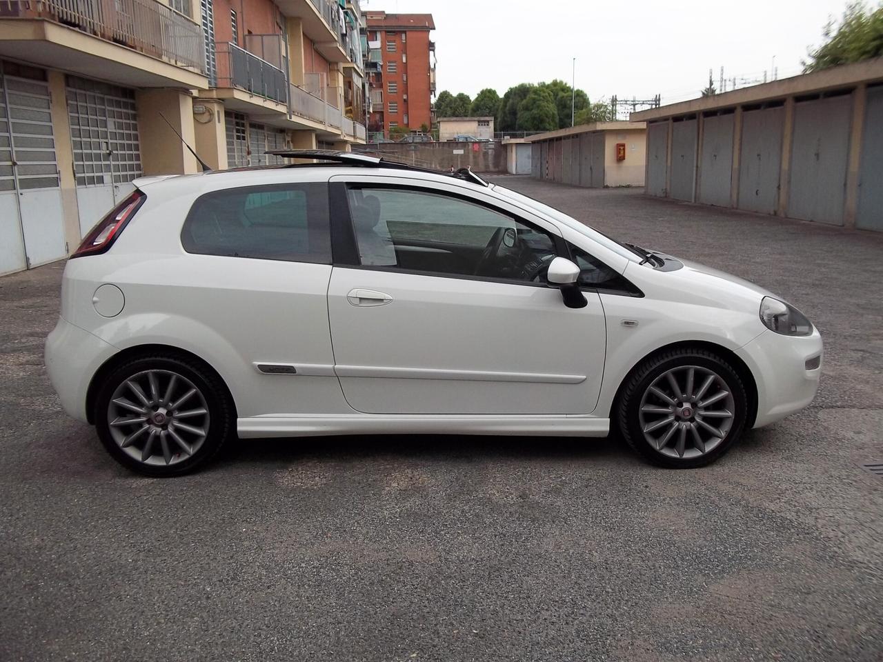 Fiat Punto Sport 1.4 16v Multiair 105cv 3p uniproprietario, Ok neopatentati, E5