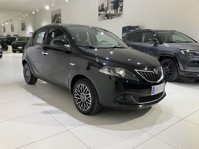 Lancia Ypsilon Ypsilon 1.0 FireFly 5 porte S&S Hybrid Platino