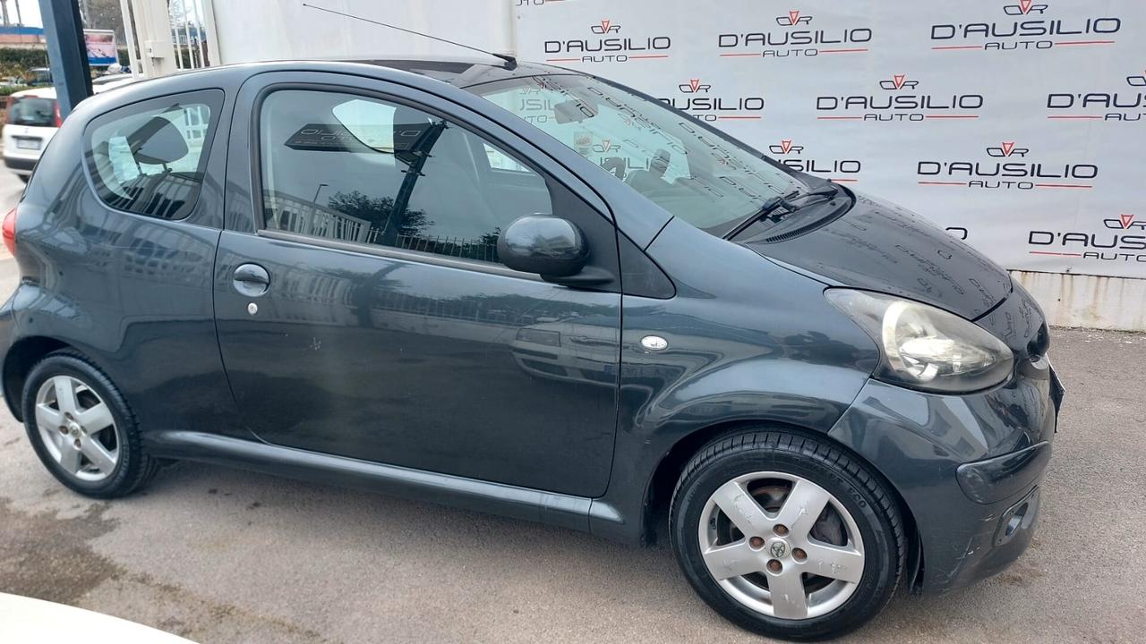 Toyota Aygo 1.0 12V VVT-i 3 porte Sol