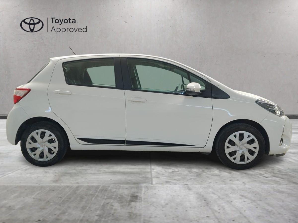 TOYOTA Yaris III 2017 - Yaris 5p 1.0 Active