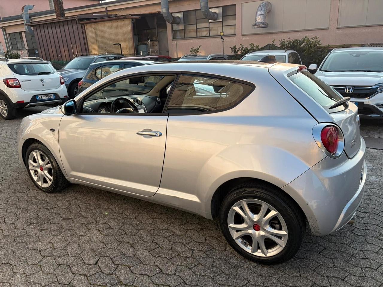 Alfa Romeo MiTo 1.3 JTDm-2 95 CV S&S Distinctive Sport Pack