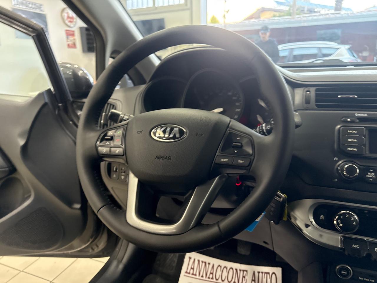 Kia Rio 1.2 gpl 2015 Full optional