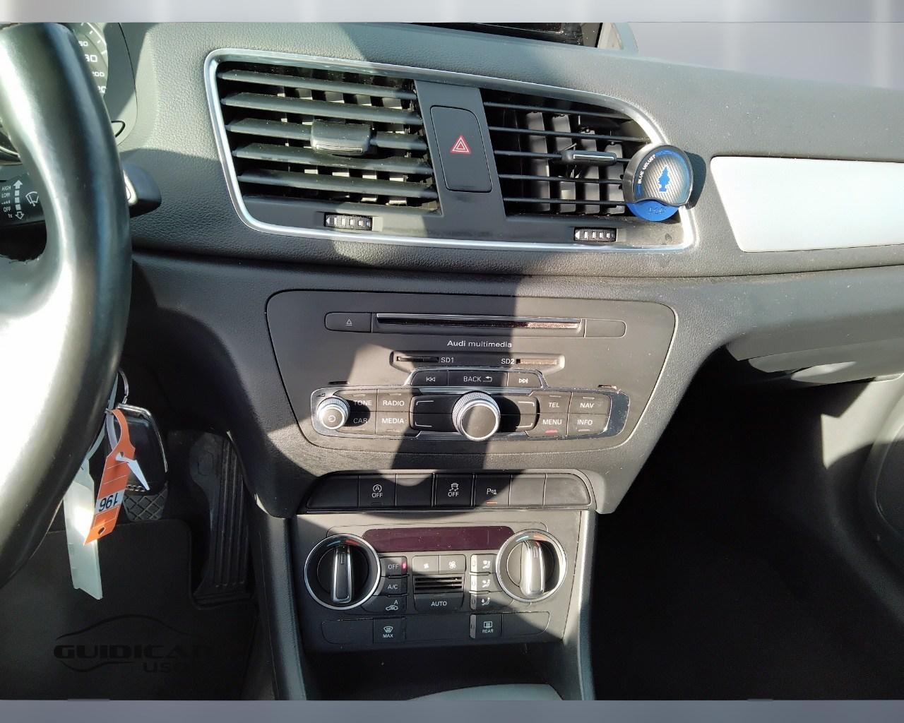 AUDI Q3 I 2015 - Q3 2.0 tdi Business 120cv
