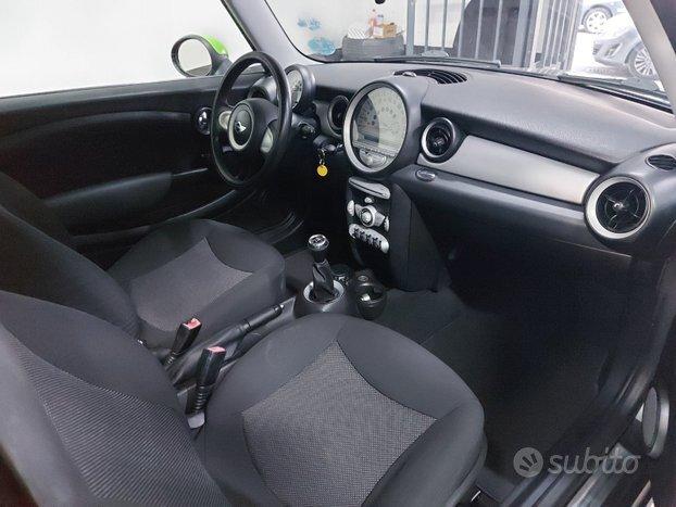 Mini Cooper 1.6 d unico prop 2010
