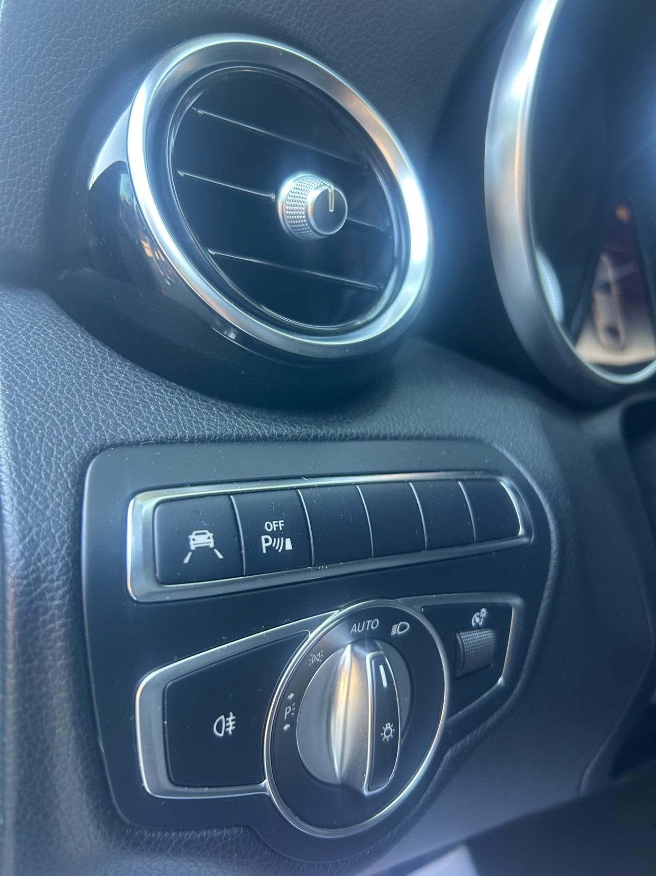 Mercedes-benz C 220 d Premium