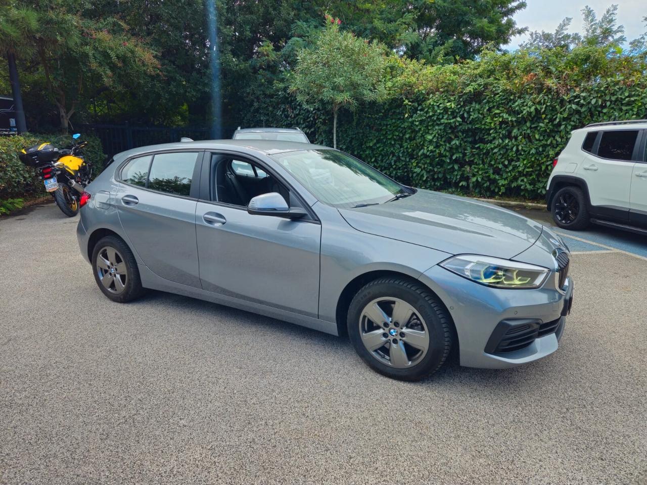 Bmw 116 116d 5p. Business Advantage