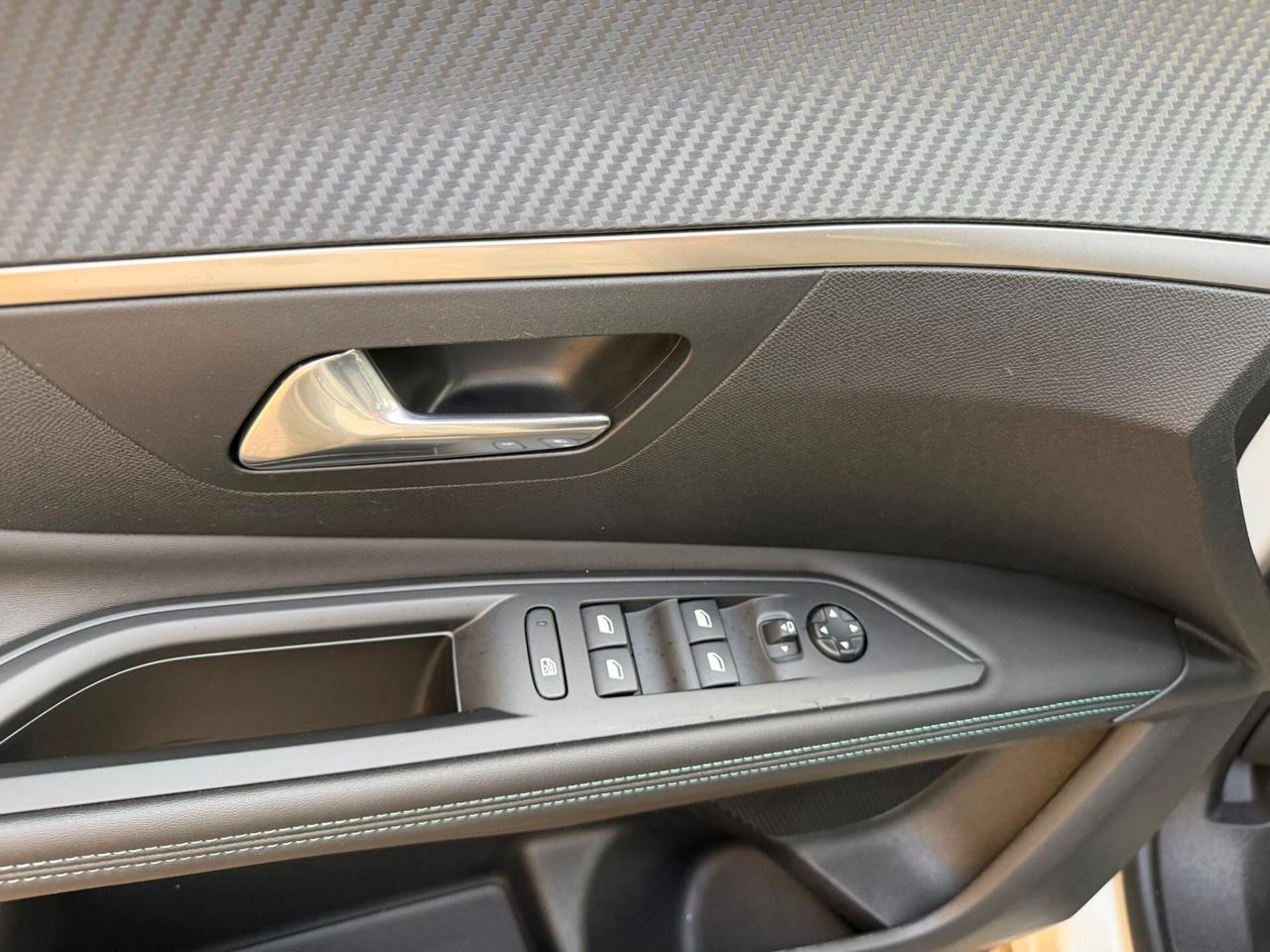 Peugeot 3008 BlueHDi 130 S&S Allure