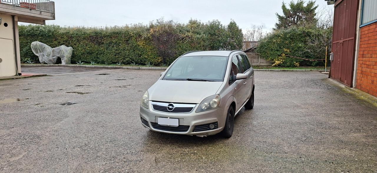 Opel Zafira 1.6 CON IMPIANTO A METANO 7 POSTI