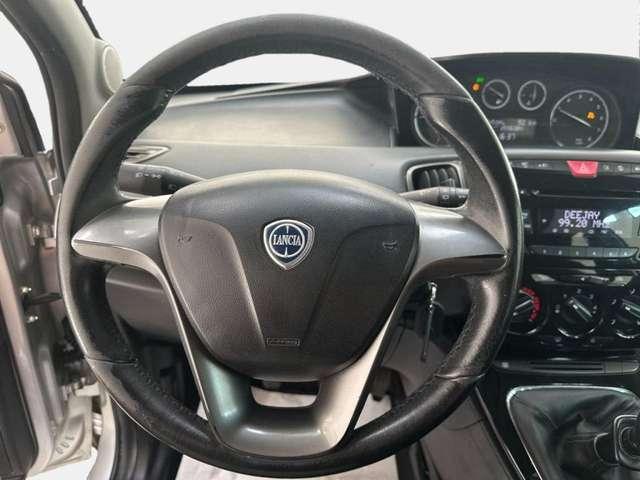 Lancia Ypsilon 1.2 69 CV 5 porte
