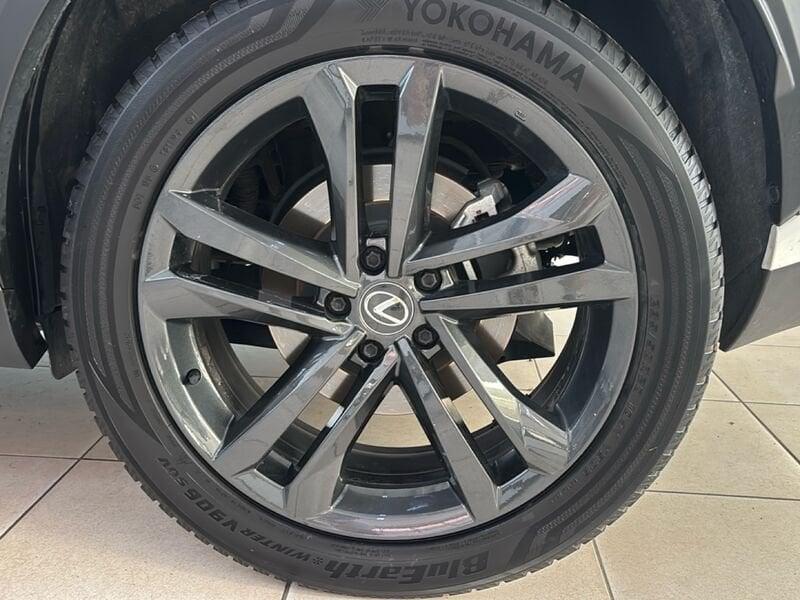 Lexus NX Plug-in Premium+ AWD