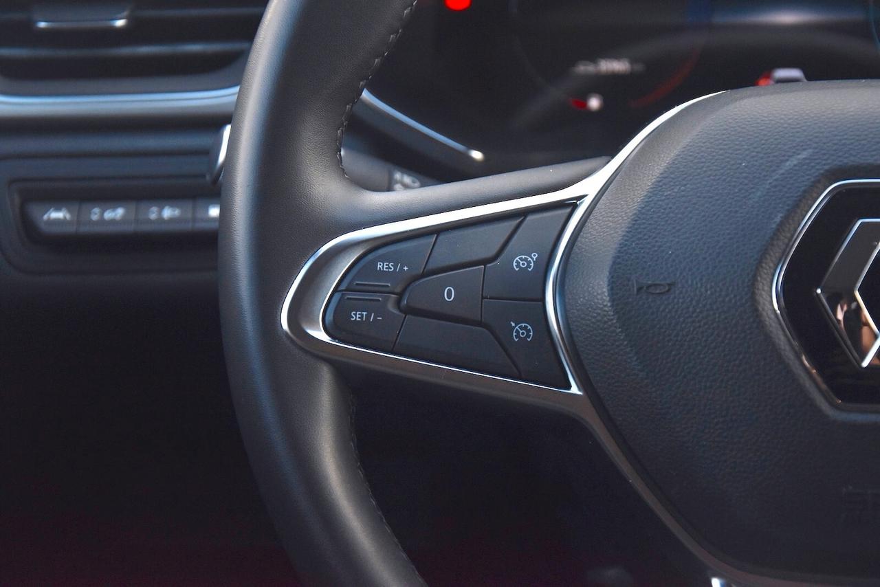 Renault Captur Plug-in Hybrid E-Tech 160cv Intens