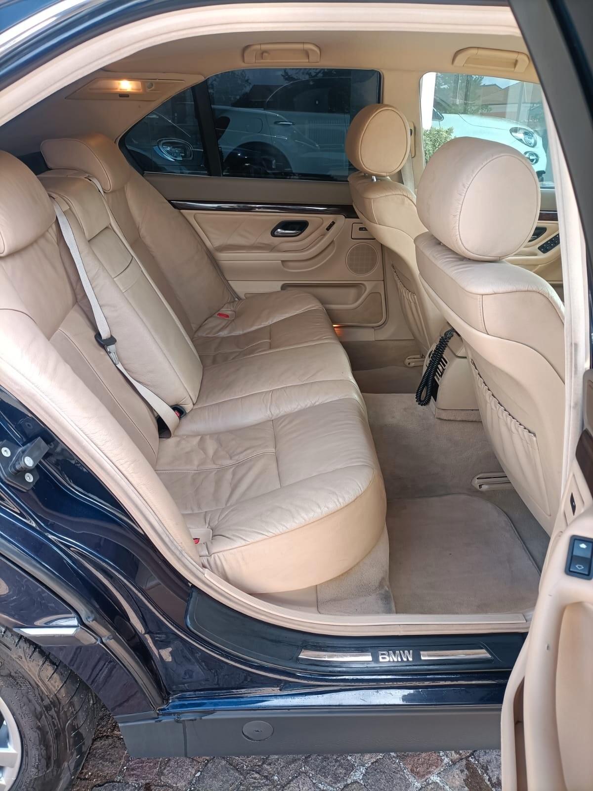 Bmw 735 BLINDATA !!!!!!!