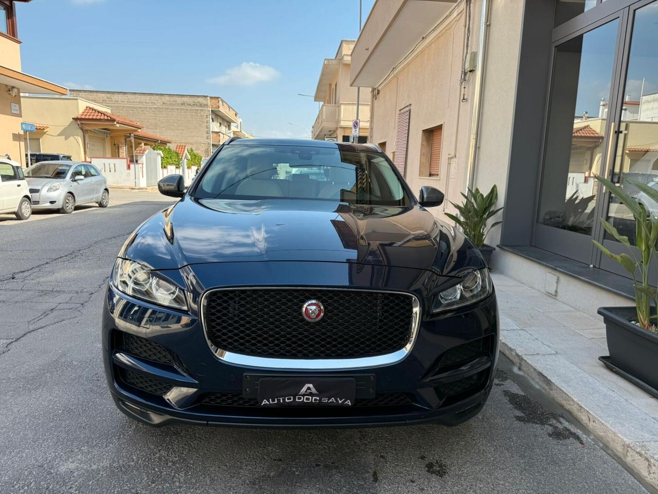 Jaguar F-Pace 2.0 D 180 CV Prestige