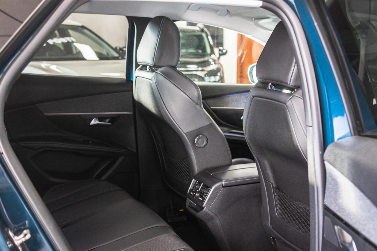 Peugeot 3008 BlueHDi 130 S&S EAT8 Allure Pack