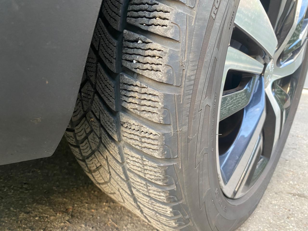 Peugeot 5008 PureTech Turbo 130 S&S EAT8 Allure