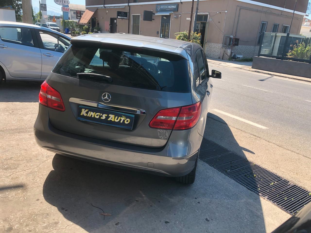 Mercedes-Benz B 180 CDI Premium 2014 - Garanzia 12 Mesi - Tagliandata - Retrocamera - Perfetta
