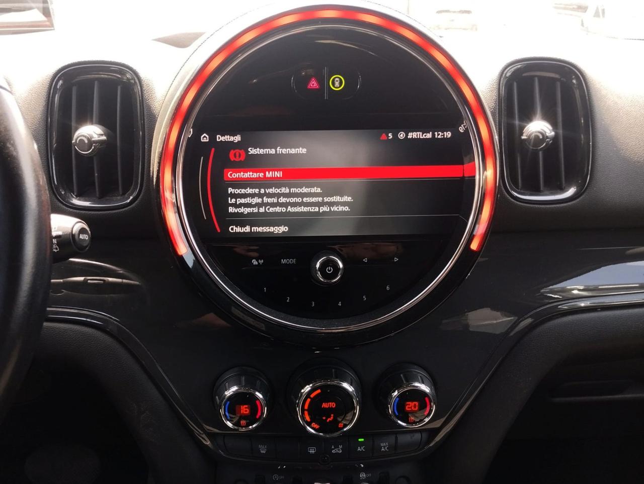 MINI Mini Countryman F60 - Mini Countryman 2.0 Cooper D Essential all4 auto