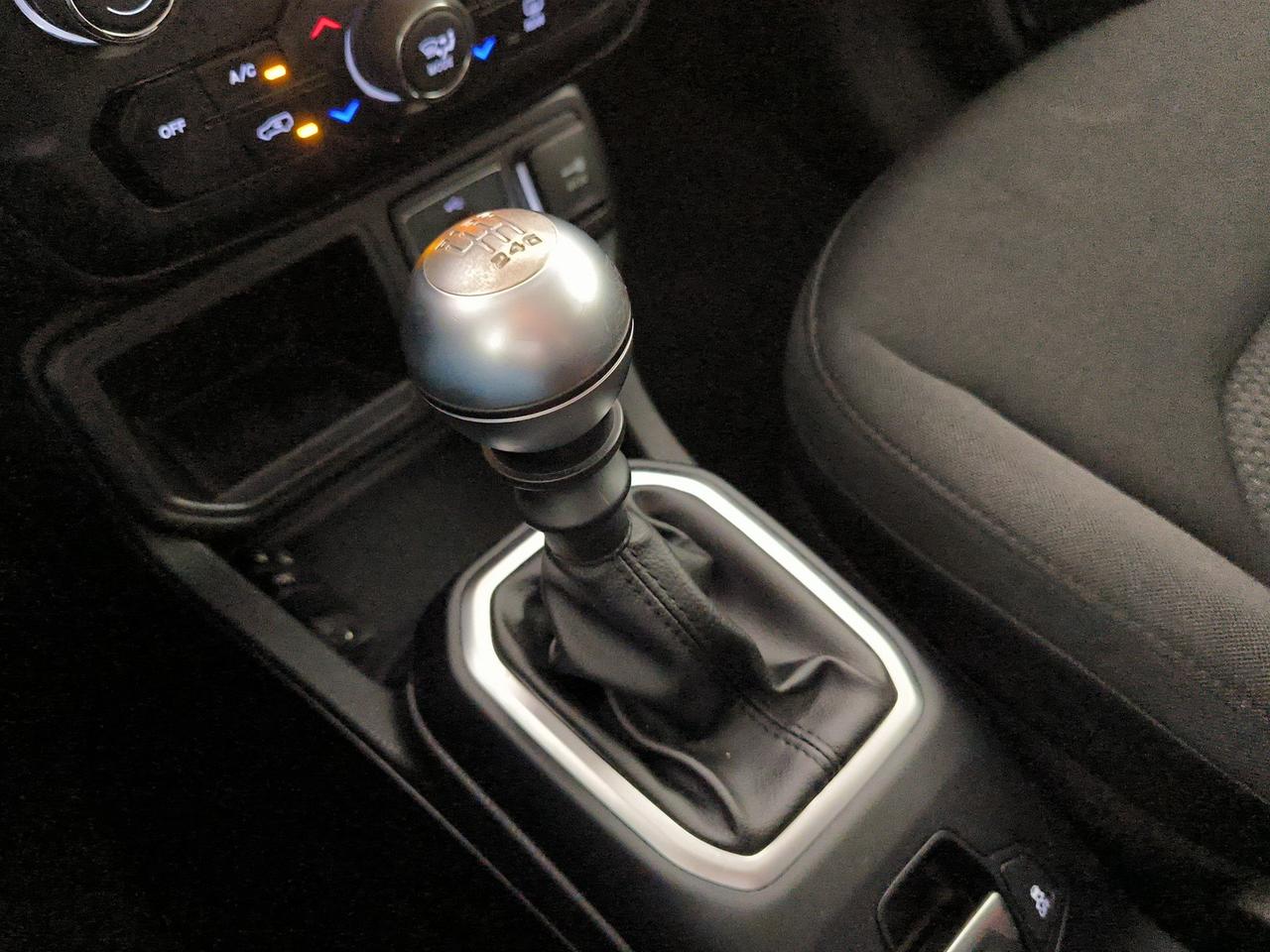 Jeep Renegade 1.6 mjt night eagle 120cv 2wd
