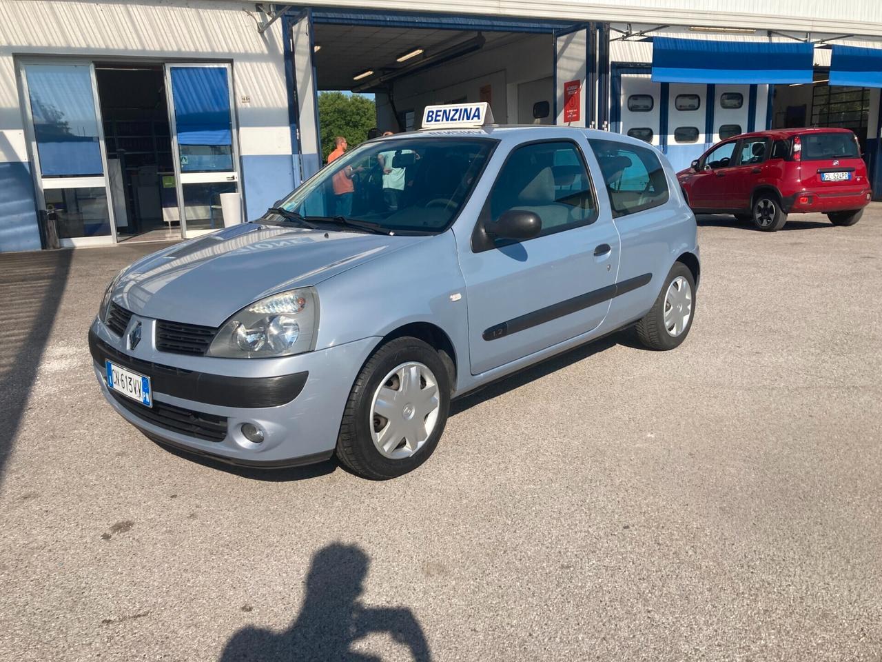 Renault Clio 1.2 cat 3 porte Access Authentique