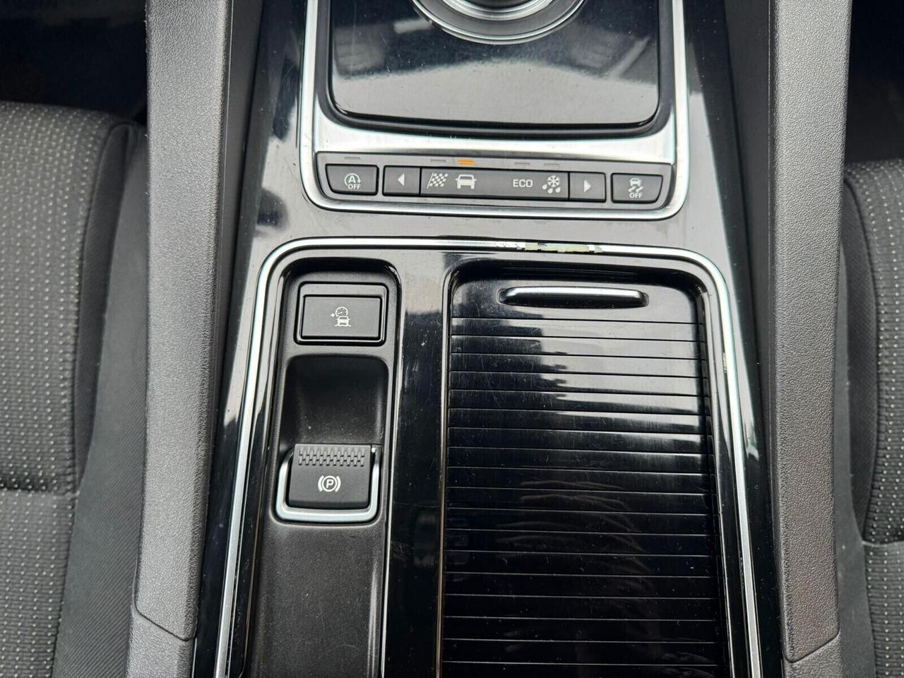 JAGUAR F-PACE 2.0 D 180cv AWD AUT. PRESTIGE