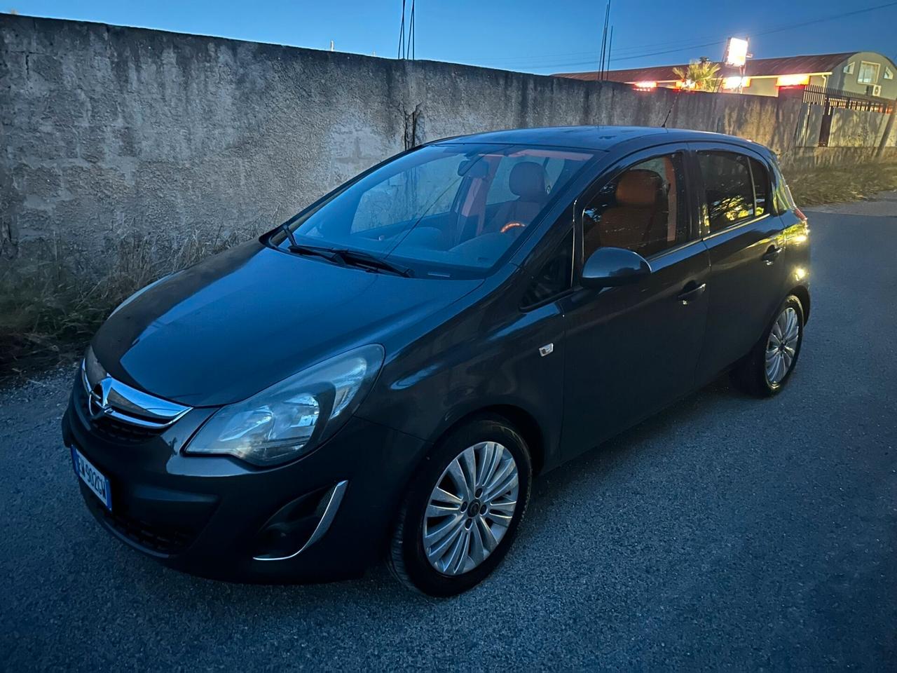 Opel Corsa 1.2 5 porte Edition GPL
