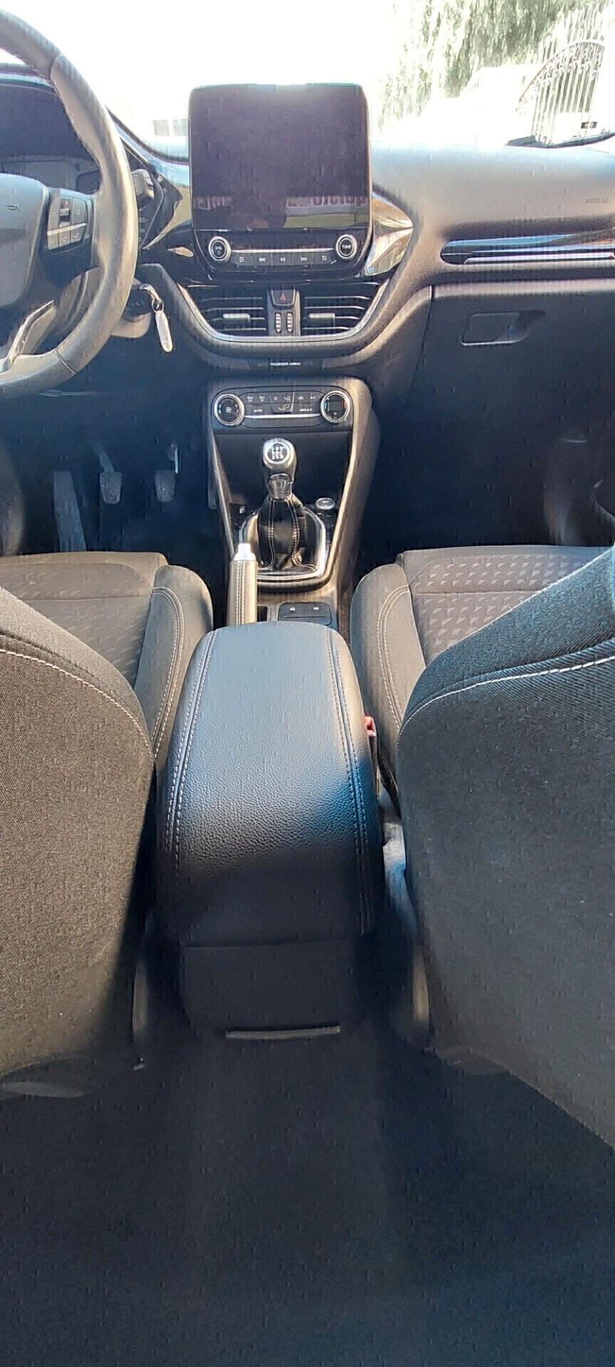 FIESTA 1,1 BENZINA NEW MODEL 86 CV X NEOPATENTATI NAVIGATORE TELEFONO LEGA STRAFULL