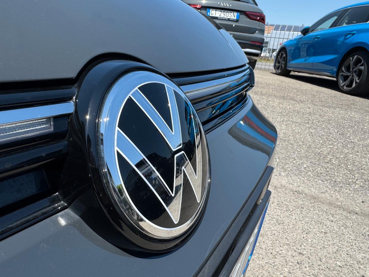 Volkswagen Golf 2.0TDi R-Line PLUS 150cv DSG / No Vincoli