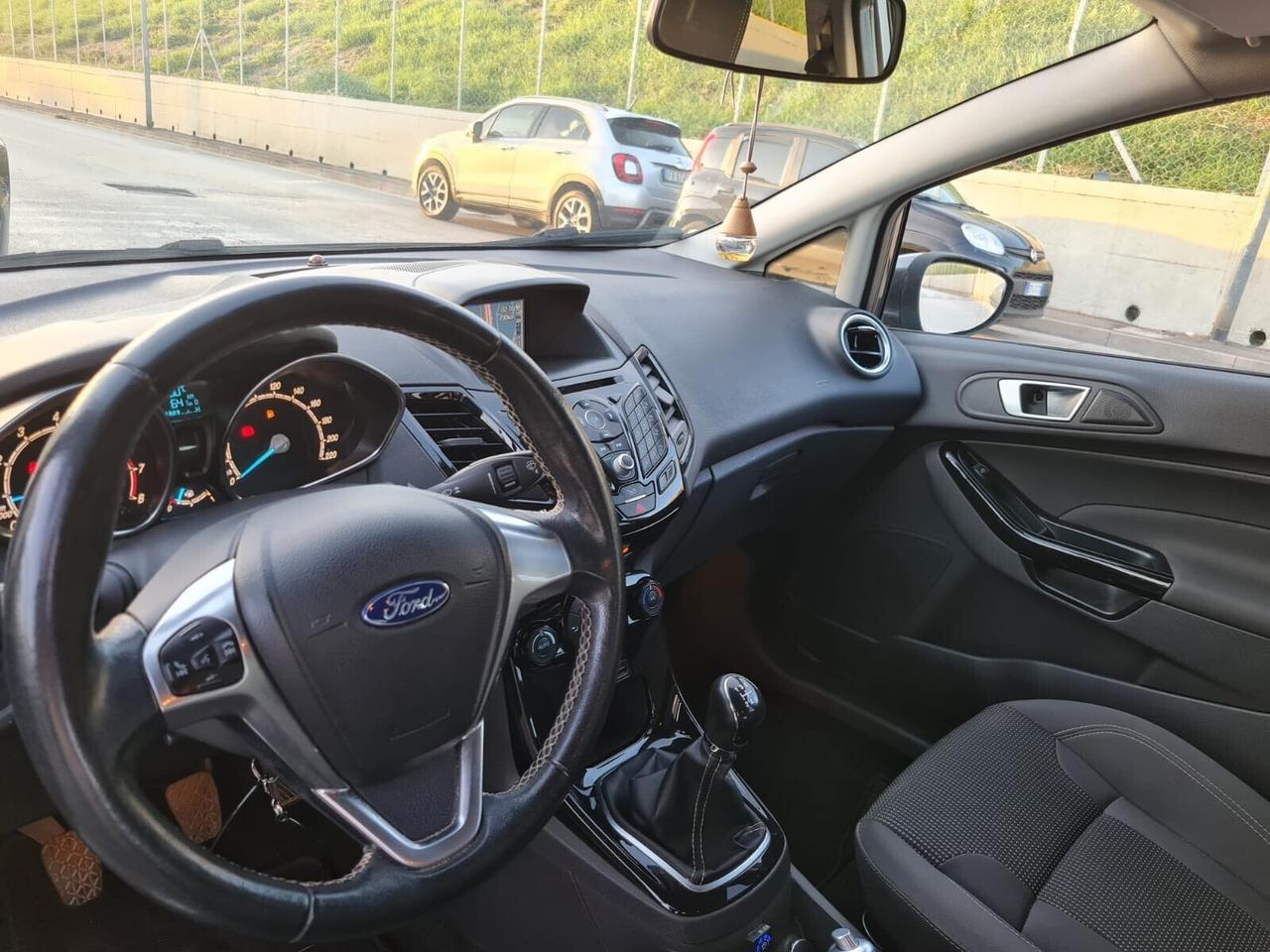 Ford Fiesta Ford fiesta 1.2 gpl titanium