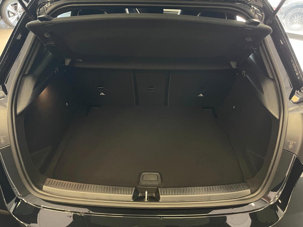 Mercedes-benz A180d 116cv AMG premium