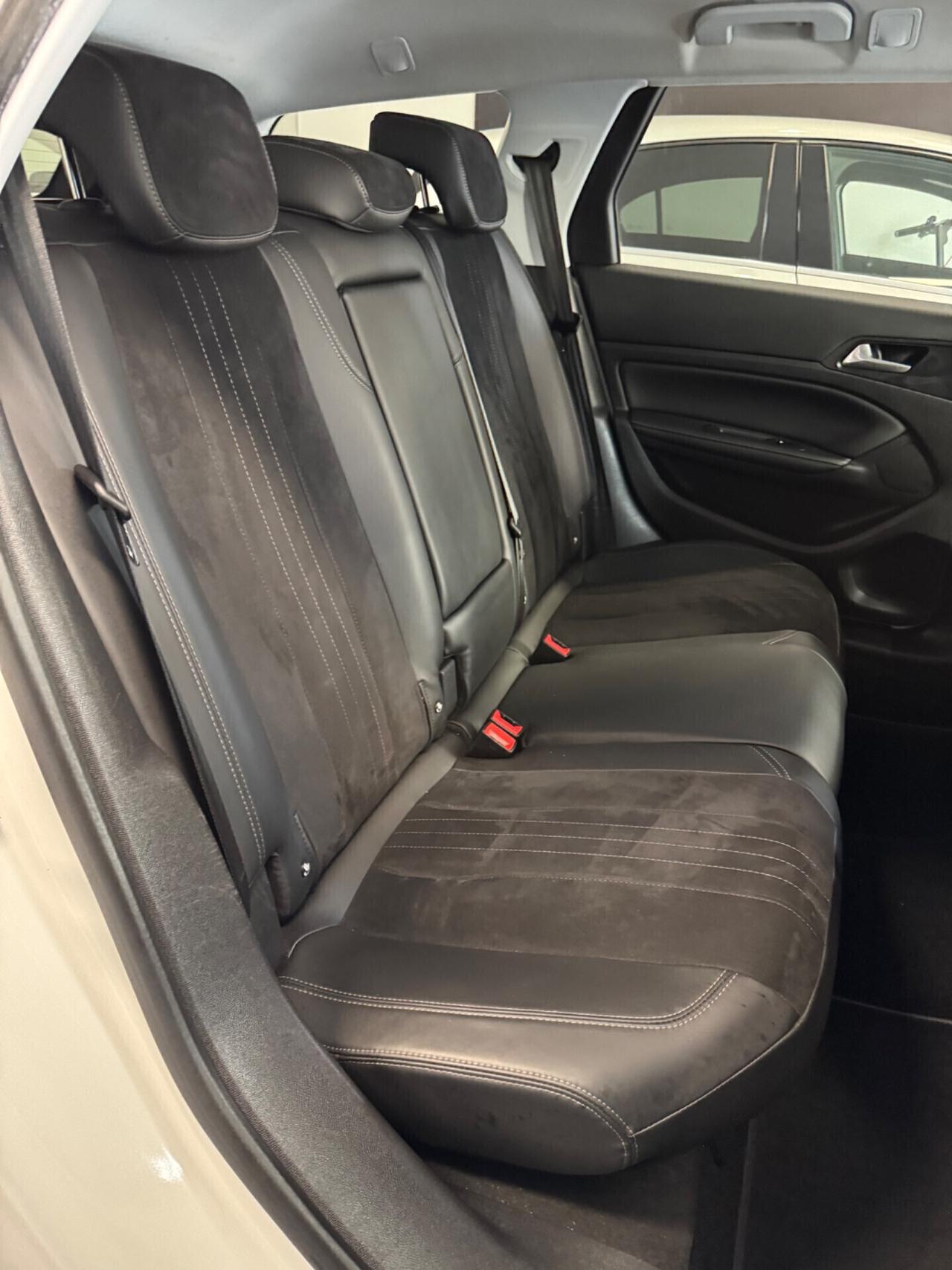 Peugeot 308 1.6HDi 120 S&S SW Allure